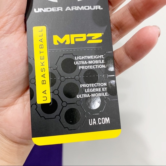 Under Armour Size 3XL Compression Padded Jersey Shirt Men’s - Picture 3 of 4